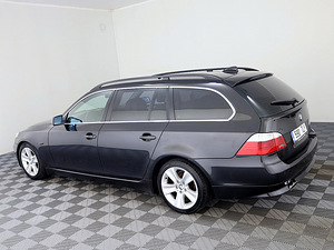 BMW 530 Sportpakett Facelift ATM 3.0 D 173kW (4 foto / 7)