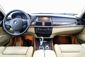 BMW X5 xDrive 35D Sportpakett ATM 3.0 D 210kW (5 фото из 7)