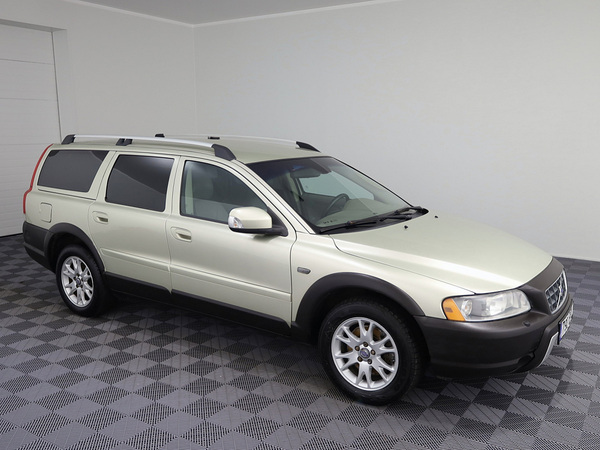 Volvo XC70 Summum Facelift ATM 2.4 D5 136kW