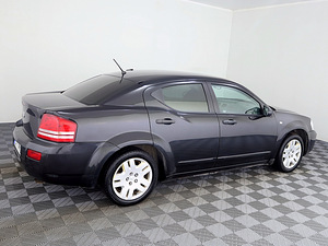 Dodge Avenger Comfort 2.0 115kW (3 фото из 7)