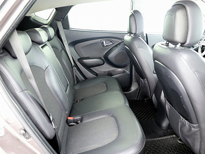 Hyundai ix35 Comfort ATM 2.0 CRDi 135kW (7 фото из 7)