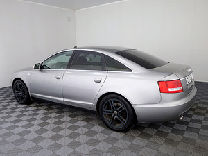 Audi A6 S-Line 2.4 130kW (4 foto / 8)
