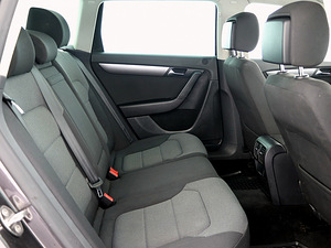Volkswagen Passat Comfortline ATM 1.8 118kW (7 фото из 8)