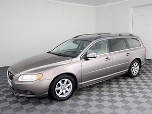 Volvo V70 Summum Facelift 1.6 D4 80kW (2 foto / 7)