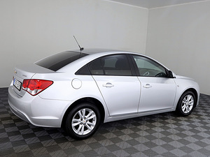 Chevrolet Cruze Facelift 1.6 91kW (3 фото из 7)