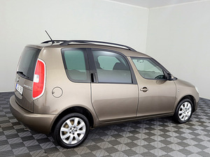 Skoda Roomster Comfortline Facelift 1.2 63kW (3 foto / 7)