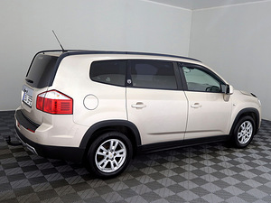 Chevrolet Orlando Comfort 2.0 CRD 96kW (3 foto / 8)