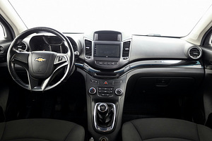 Chevrolet Orlando Comfort 2.0 CRD 96kW (5 foto / 8)