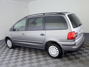 Volkswagen Sharan Comfortline Facelift ATM 1.9 TDI 85kW (4 foto / 8)