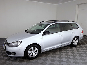 Volkswagen Golf Match ATM 1.6 TDI 77kW (2 foto / 9)