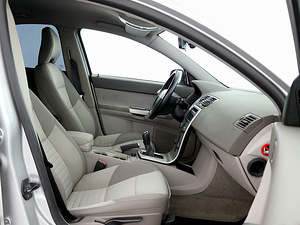 Volvo S40 Momentum 2.0 D4 100kW (6 foto / 7)