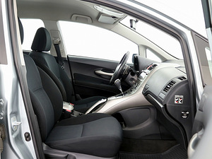 Toyota Auris Linea Sol ATM 1.6 91kW (6 foto / 8)