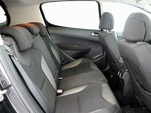 Peugeot 308 Elegance 2.0 HDi 100kW (7 foto / 9)