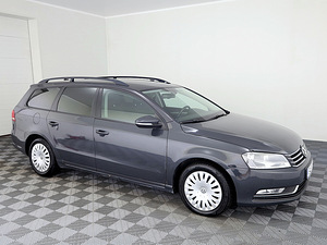 Volkswagen Passat Comfortline ATM 2.0 TDI 103kW (1 foto / 7)