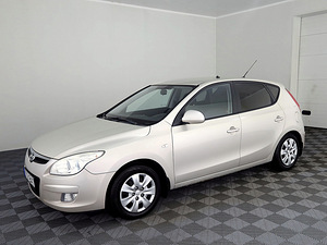 Hyundai i30 Elegance 1.6 90kW (2 foto / 7)