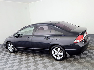Honda Civic Elegance ATM 1.8 103kW (4 foto / 7)