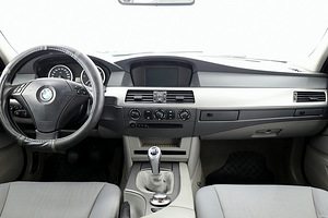 BMW 525 Touring 2.5 D 120kW (5 foto / 7)