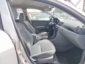 Mazda 3 Facelift 1.6 77kW (6 foto / 7)
