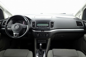 Volkswagen Sharan Comfortline ATM 2.0 TDI 103kW (5 foto / 8)