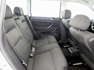 Volkswagen Passat Comfortline ATM 1.9 TDI 74kW (7 foto / 7)
