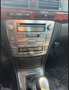 Toyota Avensis 2.0 108kW (6 foto / 10)