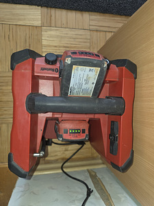 Aku HILTI (2 foto / 3)