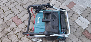 Makita UV3600 (1 foto / 3)