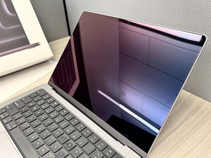 Macbook Pro 2021 // M1 PRO // 16GB // 512GB (5 foto / 7)
