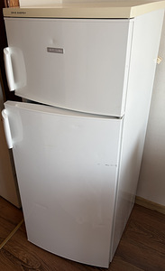 Electrolux külmik sügavkülmikuga (1 foto / 2)