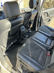 Mercedes-Benz M-klass 270 CDI (12 foto / 14)