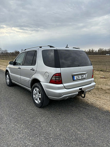 Mercedes-Benz M-klass 270 CDI (3 foto / 14)