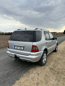 Mercedes-Benz M-klass 270 CDI (5 foto / 14)