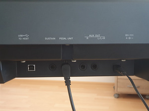 YAMAHA klaver (2 foto / 5)