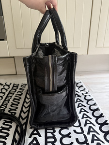 Marc Jacobs The Shiny Crinkle Medium Tote Bag (3 foto / 8)