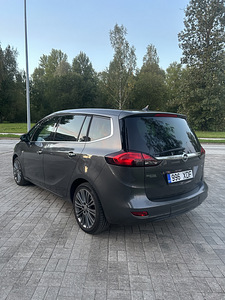Opel zafira tourer (5 foto / 15)