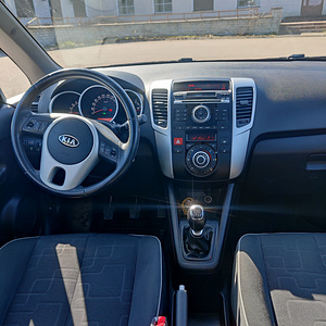 Kia venga 2010 1.4 66kw diisel (7 foto / 10)