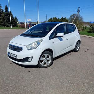 Kia venga 2010 1.4 66kw diisel (2 foto / 10)