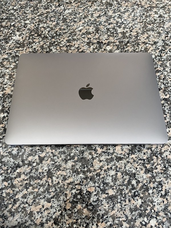 MacBook Air (Retina, 13 дюймов, 2018 г.) 8 ГБ / 128 ГБ (фото #1)