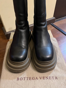 Bottega Veneta naiste nahksaapad, s 40 (2 foto / 6)