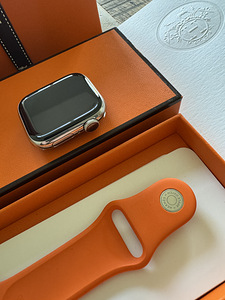Hermes Apple Watch Series 7 41mm GPS + LTE (6 foto / 10)