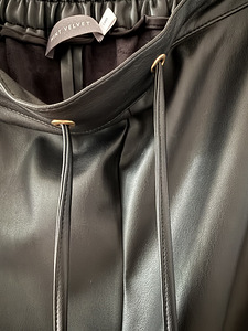 Mint Velvet Faux Leather Crop Wide Trousers naiste püksid (8 foto / 9)