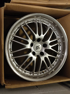 18" 5x110 , 5x108 RC Design randiga valuveljed (4 foto / 10)