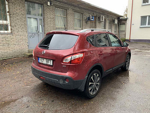 Nissan qashqai 2.0 dci 4wd (3 foto / 8)
