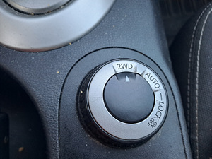 Nissan qashqai 2.0 dci 4wd (4 foto / 8)