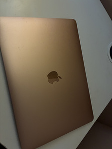 MacBook Air M1 2020 13" (2 foto / 5)
