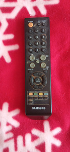 Samsung телевизор (3 фото из 3)