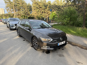 Volkswagen Passat BlueMotion 1.6 R4 TDI 88Kw (2 foto / 12)