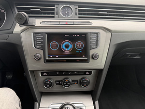 Volkswagen Passat BlueMotion 1.6 R4 TDI 88Kw (11 foto / 12)