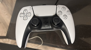 Sony PlayStation 5 (4 foto / 4)