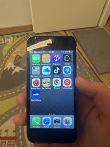 iPhone 5 16GB (6 foto / 7)